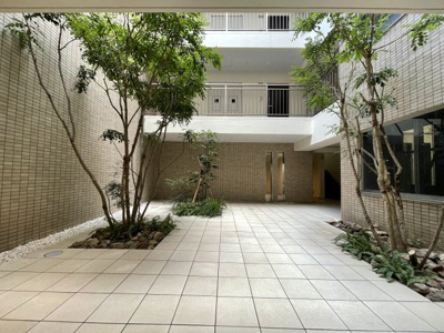 【ロビー】 | ガーデン萩中