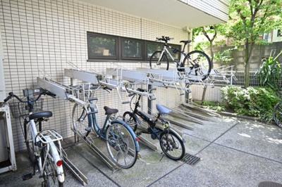 【その他共用部分】 | フロント新代田 | 駐輪場