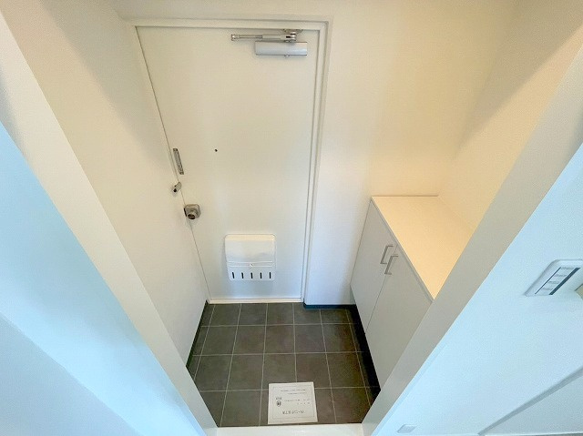 エバービューハイツの玄関