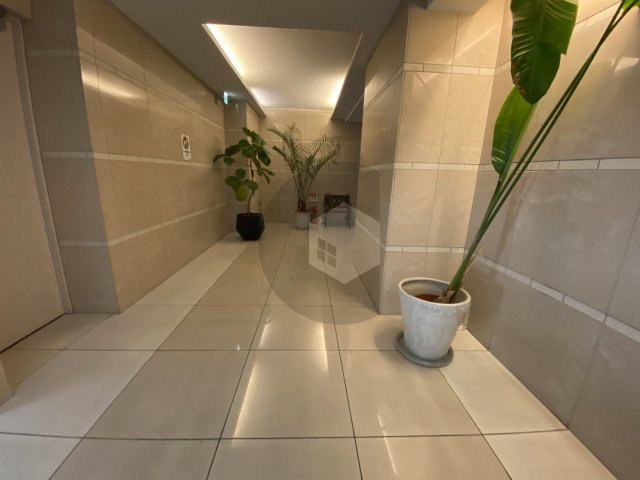 グランガーデン足代新町のロビー