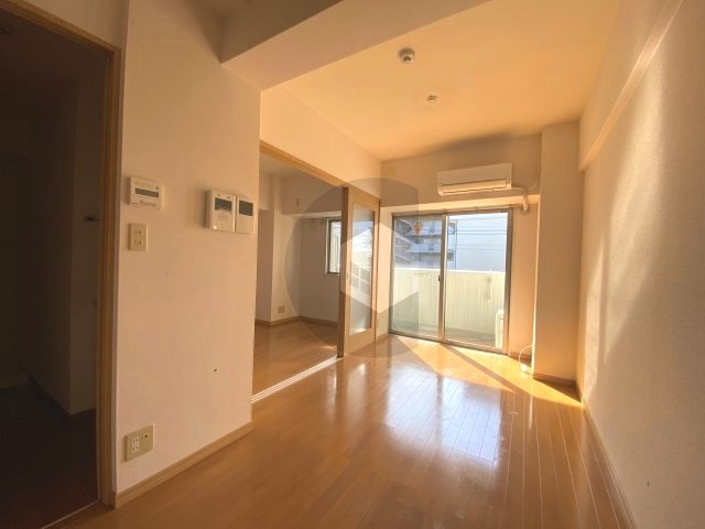 グランガーデン足代新町の居間・リビング