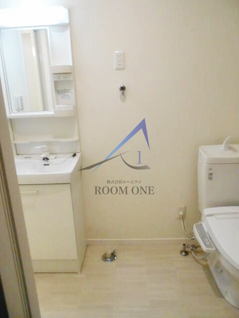 アイ・ステージ千束の設備|洗濯機置き場です。