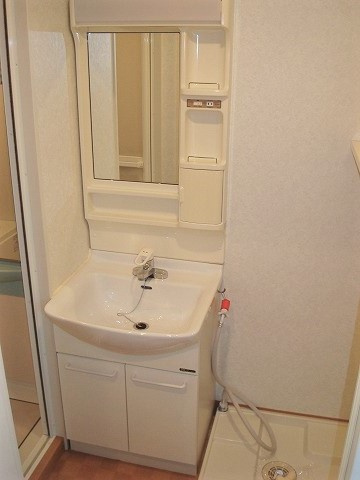 新品家具付きマンション高砂16A(KaGood福岡)の洗面所