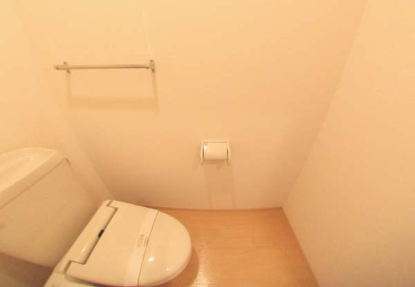 シャイニーパークのトイレ|ゆったりとした空間のトイレです