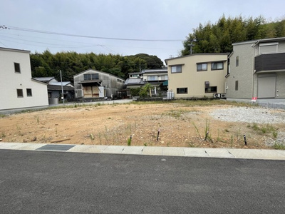 【前面道路含む現地写真】 | 新築住宅　高知市薊野東町　④号地