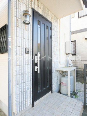 【エントランス】 | 西平山1丁目貸家