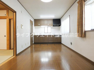 【居間・リビング】 | 西平山1丁目貸家