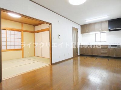 【居間・リビング】 | 西平山1丁目貸家