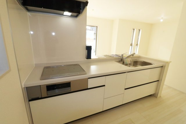 郡山市安積町笹川字北向　　　１号棟　　　安積第３小学校、安積第２中学区　のキッチン