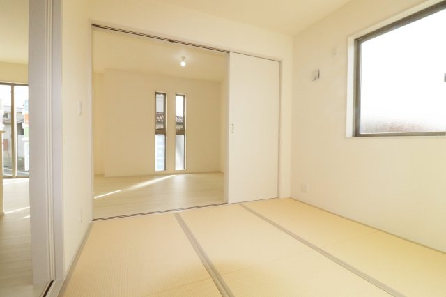 郡山市安積町笹川字北向　　　１号棟　　　安積第３小学校、安積第２中学区　の和室