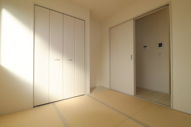 郡山市安積町笹川字北向　　　１号棟　　　安積第３小学校、安積第２中学区　の和室