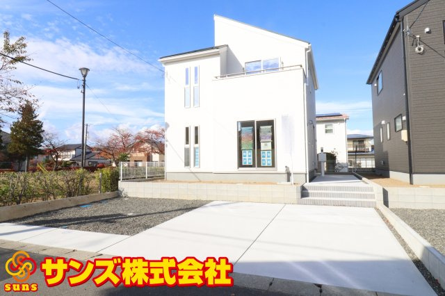 郡山市安積町笹川字北向　　　１号棟　　　安積第３小学校、安積第２中学区　の外観|南東側から見た駐車場を含む外観