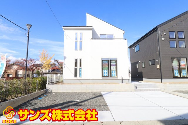 郡山市安積町笹川字北向　　　１号棟　　　安積第３小学校、安積第２中学区　の外観|南側から見た駐車場を含む外観♪