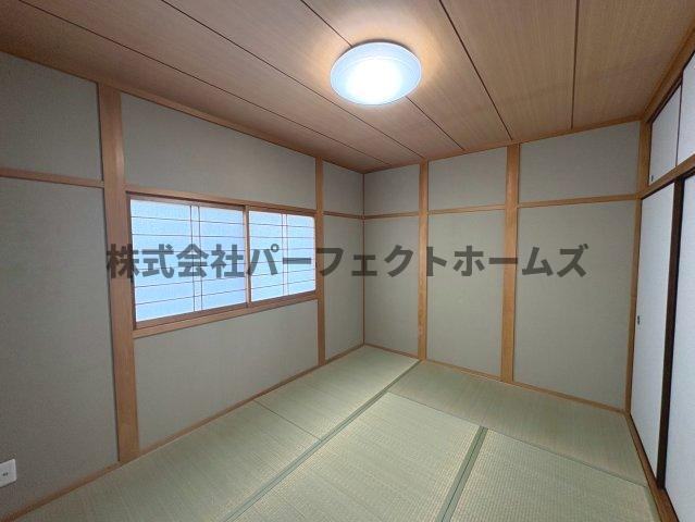 東香里新町戸建1　賃貸の和室|フローリングだけでなく、和室もあります