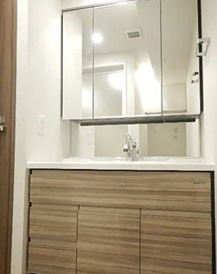 【独立洗面台】 | ガーラ・アヴェニュー浅草 | 朝の身支度には欠かせない独立洗面化粧台