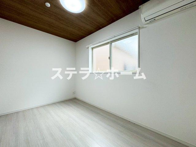 夕日丘3 中古戸建の洋室|スタンダードな洋室です