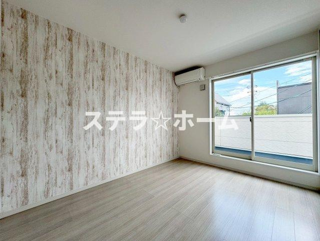 夕日丘3 中古戸建の洋室|個人の部屋や寝室として使える洋室です