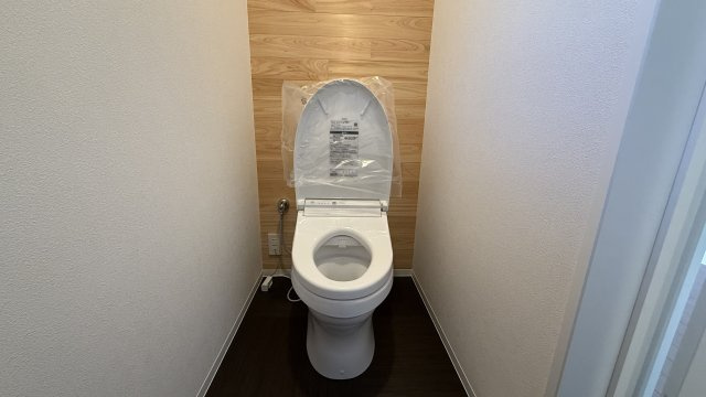 西条市大町中古【1,480】(土地)55.00坪　(建物)14.23坪のトイレ