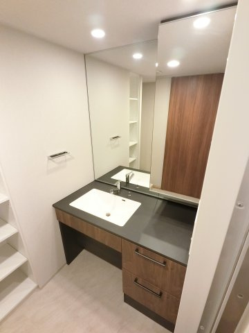 ファインセントラルシティの独立洗面台