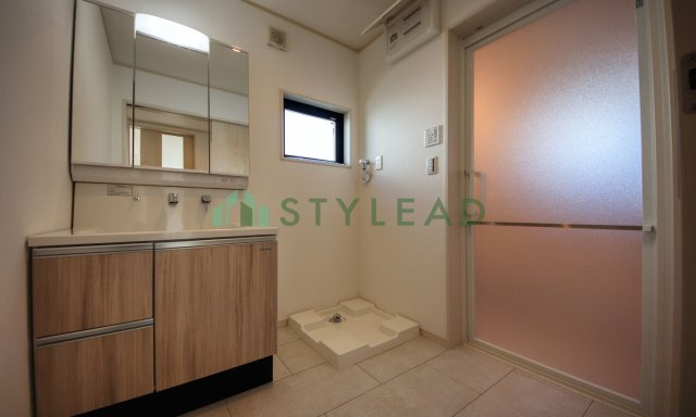 【独立洗面台】