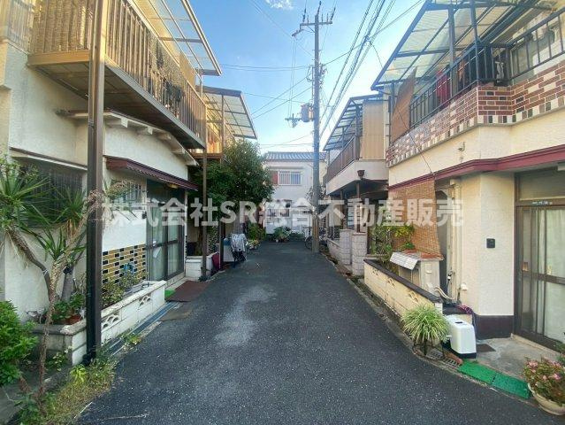 鷹殿町中古戸建の前面道路含む現地写真|前面道路含む現地写真です