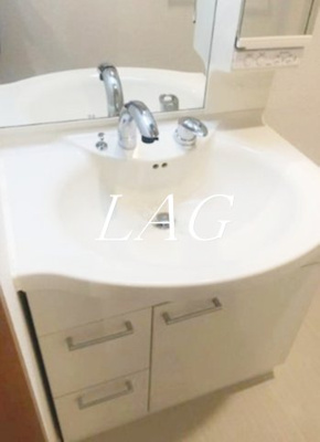 【洗面所】 | エスポワール東大井 | 洗面台です。