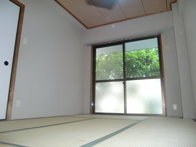 サンパレス六甲の和室
