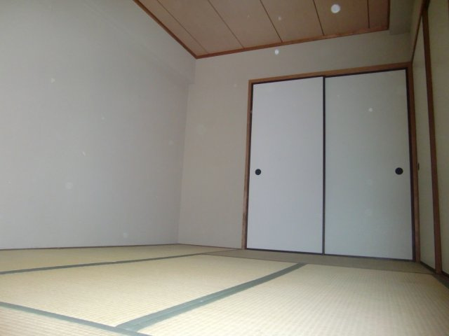 サンパレス六甲の和室