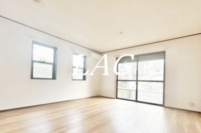 【居間・リビング】 | エバーコート | 洋室のお部屋です。