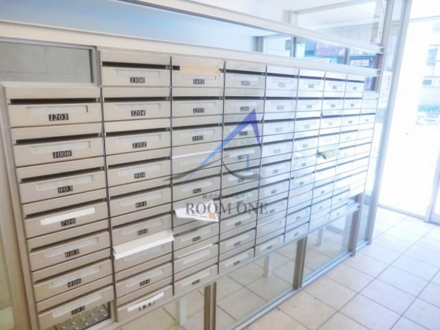 プライムアーバン千住のその他共用部分|集合ポストです。