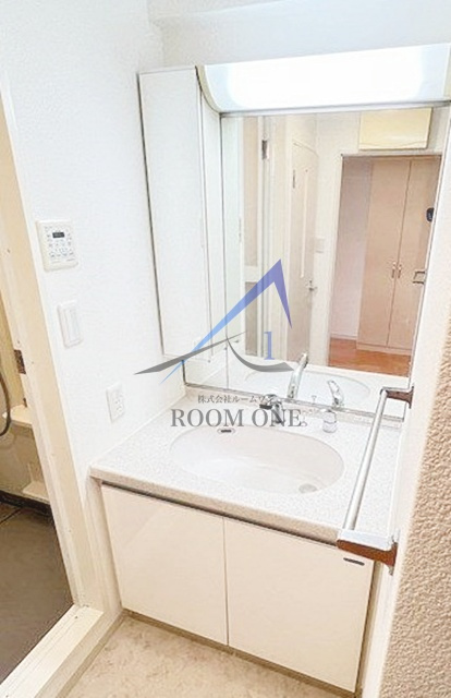 プライムアーバン千住の洗面所|洗面台です。