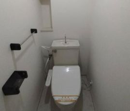 【トイレ】 | ハイツ面影橋 | シンプルで使いやすいトイレです