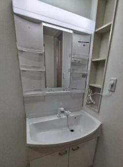 【独立洗面台】 | ハイツ面影橋 | 独立洗面台です