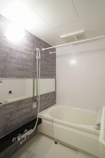 プロンシア青木の浴室