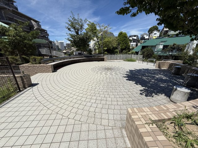 ピュアハイツ垂水潮見が丘の庭