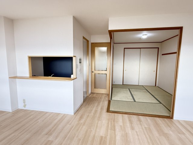 ピュアハイツ垂水潮見が丘の居間・リビング