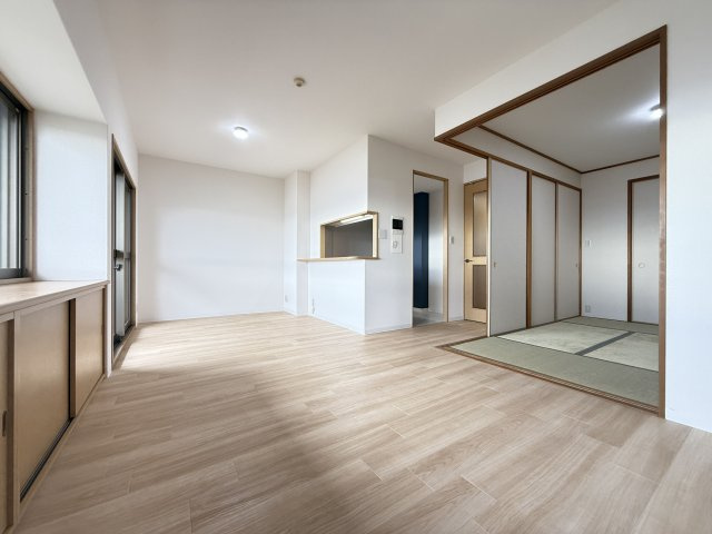 ピュアハイツ垂水潮見が丘の居間・リビング