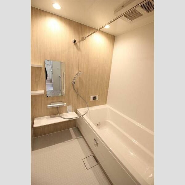 グローヴ用賀の浴室