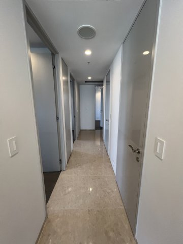 千代田区富士見１丁目の賃貸マンションの玄関