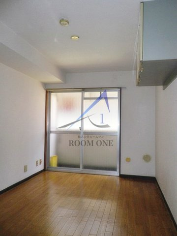 メゾン・ド・タンブールの寝室|寝室です。