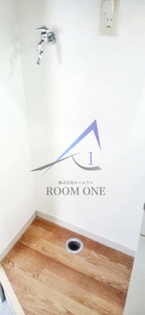 メゾン・ド・ボナールの設備|洗濯機置き場です。