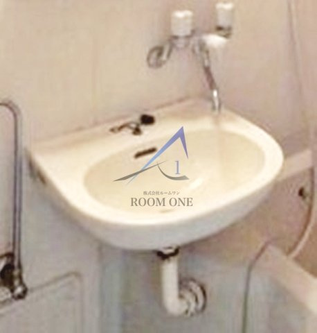 メゾン・ド・ボナールの洗面所|洗面台です。