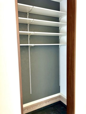 丸亀市土器町西　シックなデザインの平屋戸建住宅の収納