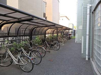 【駐車場】 | プレジオ３ | 駐輪場