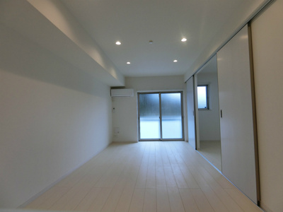 【居間・リビング】 | リブリ・コン・カローレ