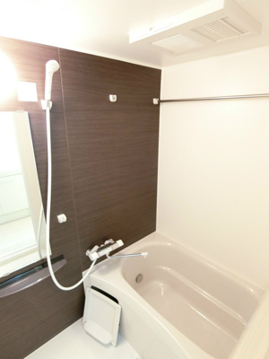 【浴室】 | リブリ・コン・カローレ