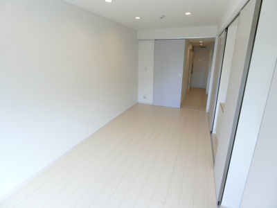 【内装】 | リブリ・K&K