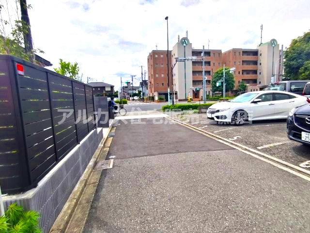 三鷹市 牟礼５丁目 井の頭線 三鷹台駅 新築戸建の前面道路含む現地写真