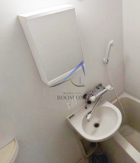 アイル池袋NORTH参番館の洗面所|洗面台です。