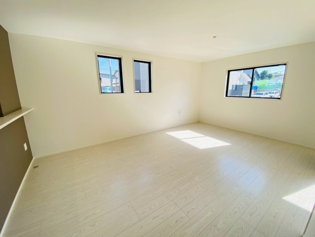 よかタウン／東区保田窪3丁目1期／14号棟の居間・リビング